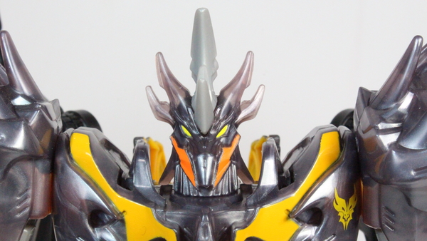 Transformers Prime Beast Hunters Predaking 2014 New Voyager Class Action Figure Review  (8 of 24)